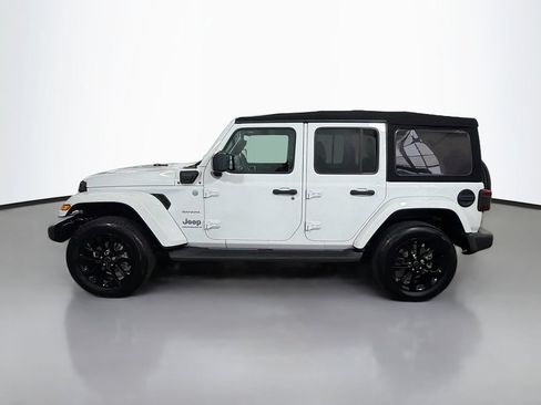 Used 2024 Jeep Wrangler Unlimited Sahara w/ Technology Group AWD/4WD image 6