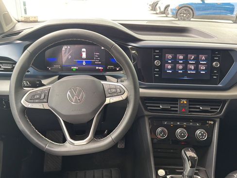 Certified 2023 Volkswagen Taos SE AWD/4WD image 16