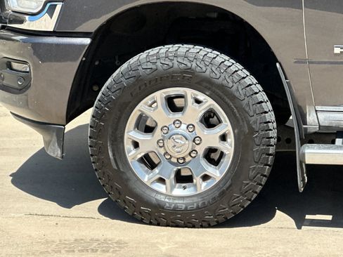 Used 2024 RAM 3500 Laramie AWD/4WD image 25