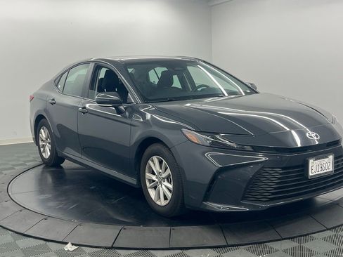 Used 2026 Toyota Camry LE image 2
