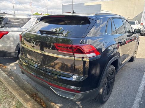 Used 2021 Volkswagen Atlas Cross Sport SE w/ Panoramic Sunroof Package image 9