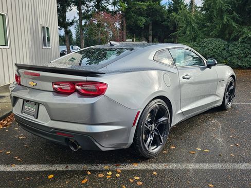 Used 2023 Chevrolet Camaro LT image 3