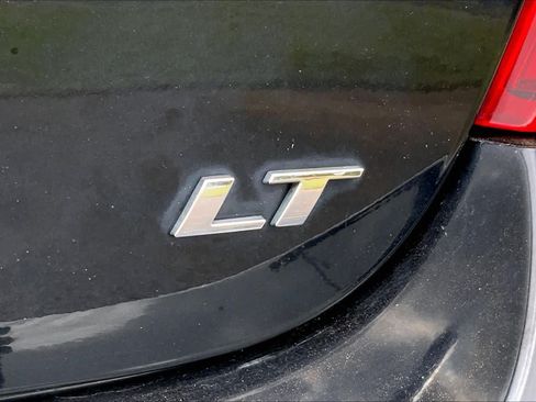 Used 2019 Chevrolet Sonic LT FWD image 9