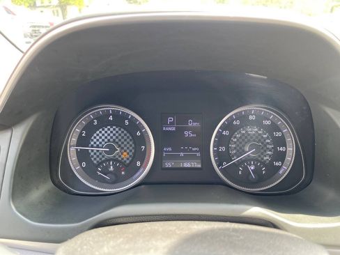 Used 2019 Hyundai Elantra SE FWD image 15