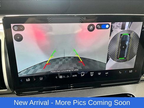 Used 2025 Ford Expedition Active AWD/4WD image 21