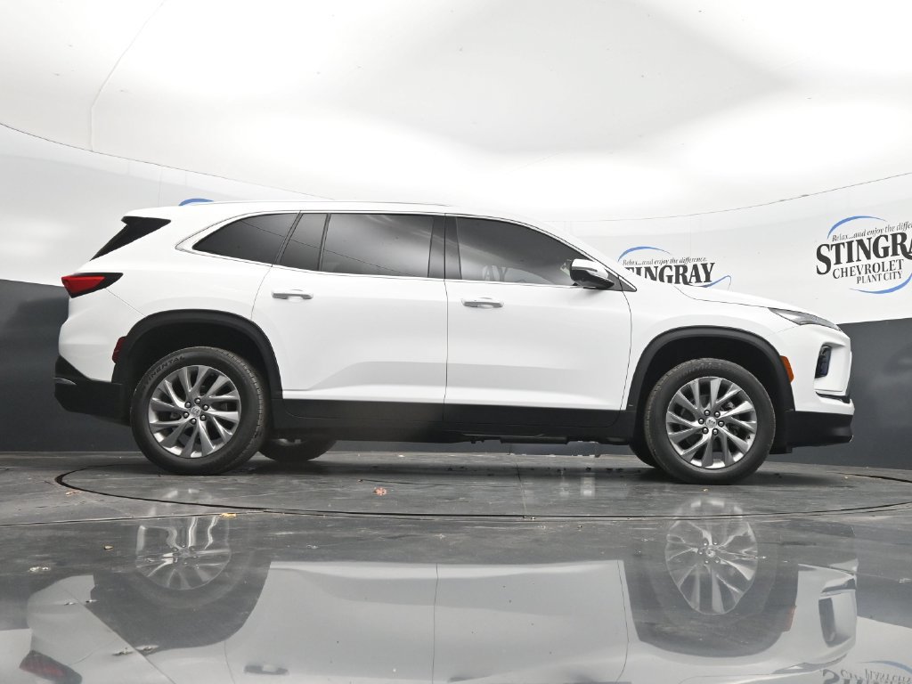 Used 2026 Buick Enclave Preferred FWD image 33