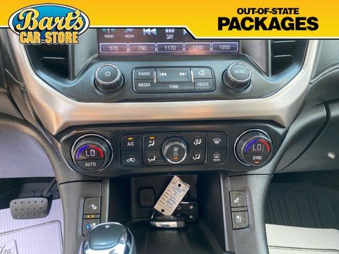 Used 2019 GMC Acadia Denali w/ Technology Package AWD/4WD image 35