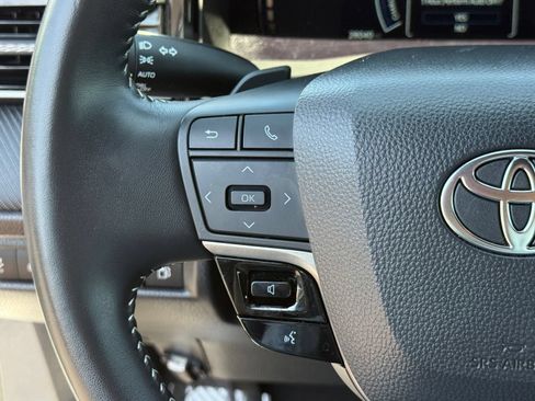Used 2025 Toyota Camry SE w/ Multimedia Upgrade Package FWD image 16