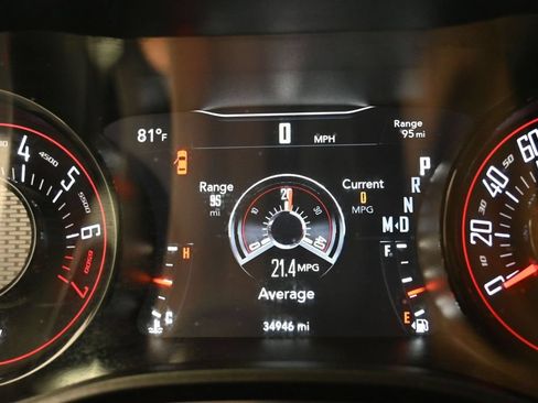 Used 2019 Dodge Challenger GT w/ Blacktop Package RWD image 18