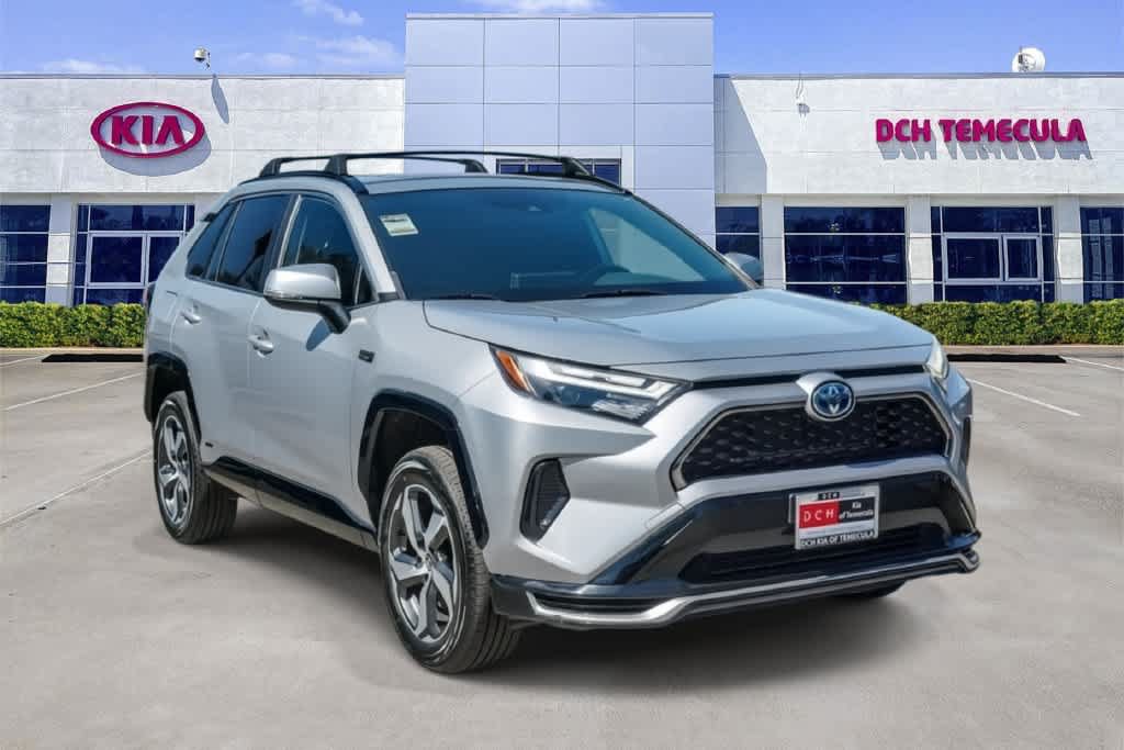 Used 2023 Toyota RAV4 SE w/ Weather & Moonroof Package AWD/4WD image 3