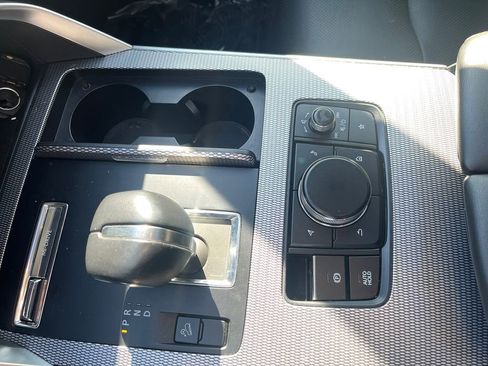 Used 2025 MAZDA CX-90 3.3 Turbo w/ Preferred Package AWD/4WD image 25