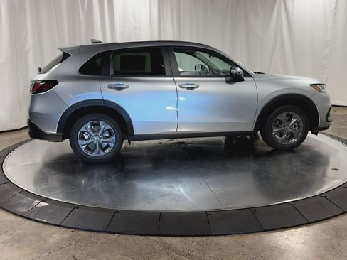 New 2026 Honda HR-V LX image 2