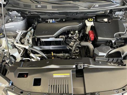 Used 2021 Nissan Rogue Sport SV AWD/4WD image 21
