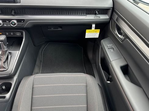 Used 2026 Honda CR-V Sport image 33