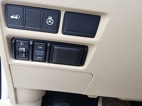 Used 2018 INFINITI QX80 Signature Edition w/ All Season Package image 26