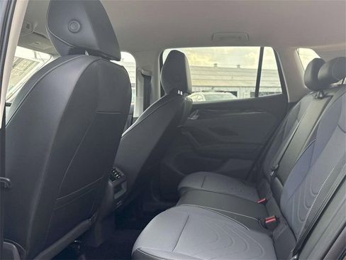 New 2026 Volkswagen Tiguan SE FWD image 24