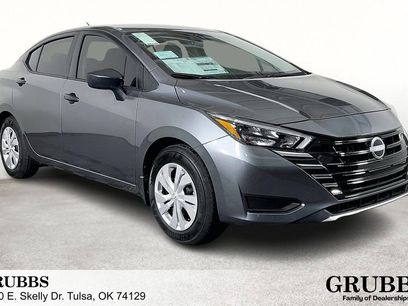 New 2025 Nissan Versa S w/ Trunk Package