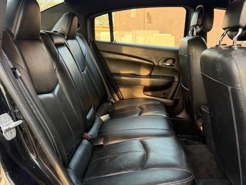 Used 2011 Chrysler 200 Limited FWD image 16