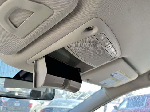 Used 2019 Nissan Rogue S AWD/4WD image 27