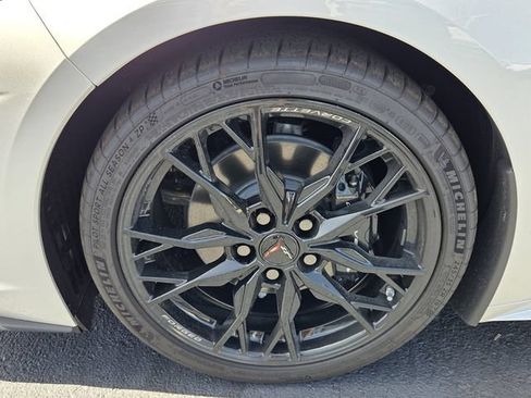 Used 2026 Chevrolet Corvette Stingray Premium Conv RWD image 8