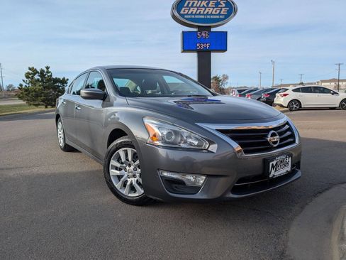 Used 2015 Nissan Altima 2.5 S w/ Power Driver Seat Package image 2