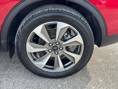 Used 2025 Ford Escape Platinum w/ Premium Technology Package image 7