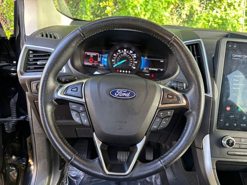 Used 2022 Ford Edge SEL image 28
