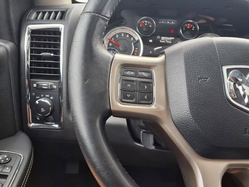 Used 2018 RAM 2500 Laramie w/ Convenience Group image 7