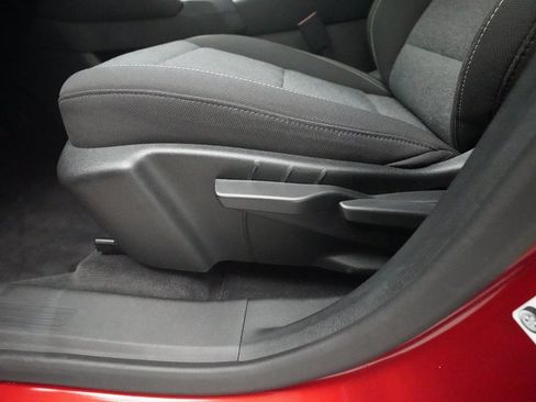 Used 2025 GMC Terrain Elevation w/ Black Edition image 27