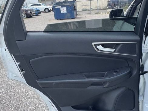 Used 2022 Ford Edge SEL AWD/4WD image 12