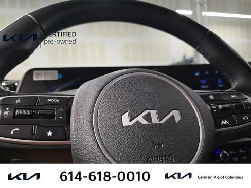Certified 2025 Kia Sportage EX w/ EX Premium Package AWD/4WD image 22