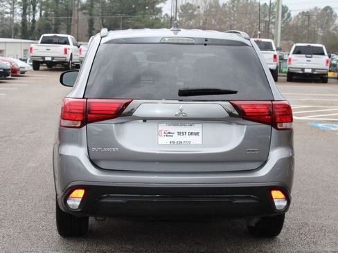 Used 2020 Mitsubishi Outlander LE image 6
