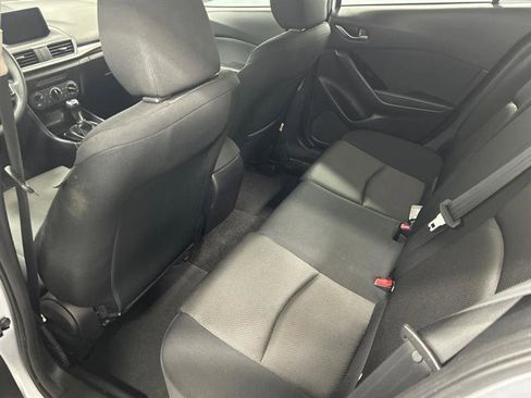 Used 2017 MAZDA MAZDA3 Sport image 10