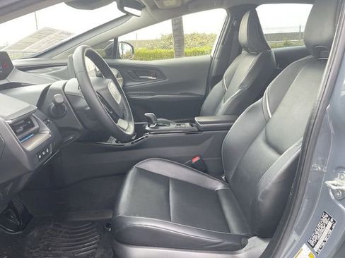 Used 2023 Toyota Prius XLE image 18