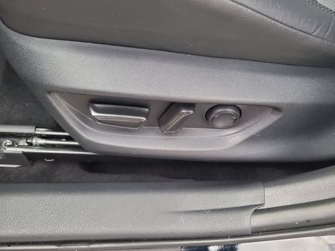 Used 2025 Toyota Camry XSE FWD image 20