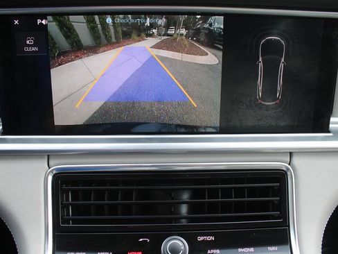 Used 2018 Porsche Panamera 4S image 53