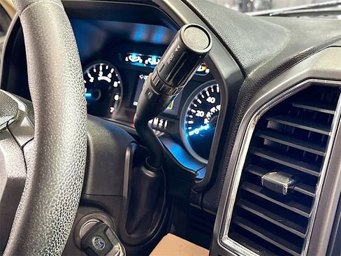 Used 2016 Ford F150 XLT w/ Equipment Group 302A Luxury image 14