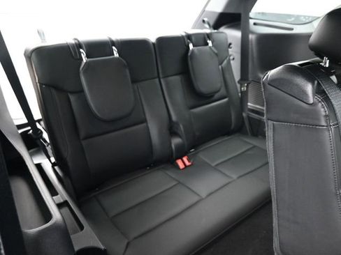 Used 2023 Ford Explorer XLT w/ Equipment Group 202A image 9