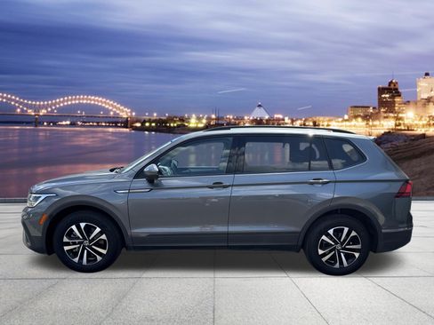 Used 2023 Volkswagen Tiguan S FWD image 2