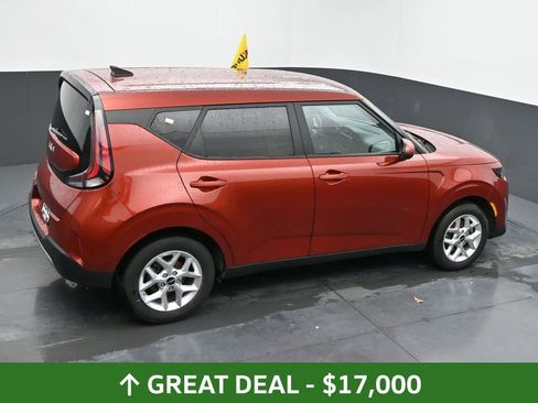 Used 2025 Kia Soul LX w/ LX Technology Package FWD image 47
