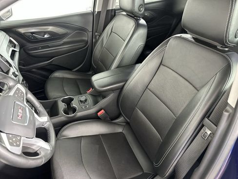 Used 2023 GMC Terrain SLT AWD/4WD image 21