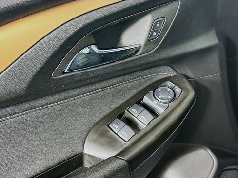 Used 2023 Chevrolet TrailBlazer ACTIV w/ Convenience Package image 17