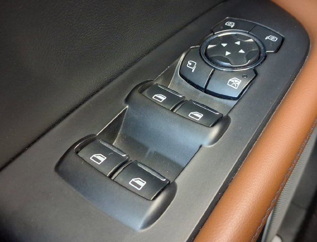Used 2023 Lincoln Nautilus Reserve w/ Equipment Group 202A AWD/4WD image 9