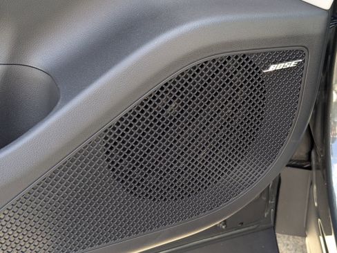 New 2025 Hyundai Tucson Limited image 17