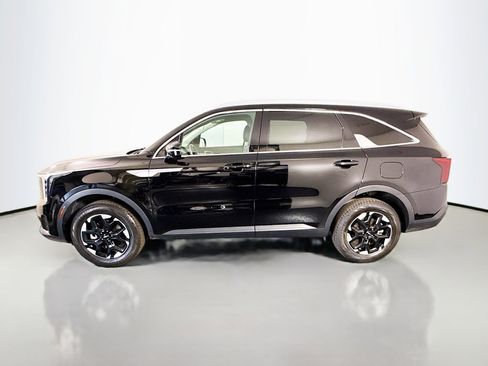 Used 2024 Kia Sorento S AWD/4WD image 6