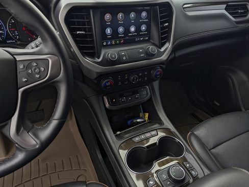 Used 2023 GMC Acadia AT4 w/ Technology Package AWD/4WD image 11