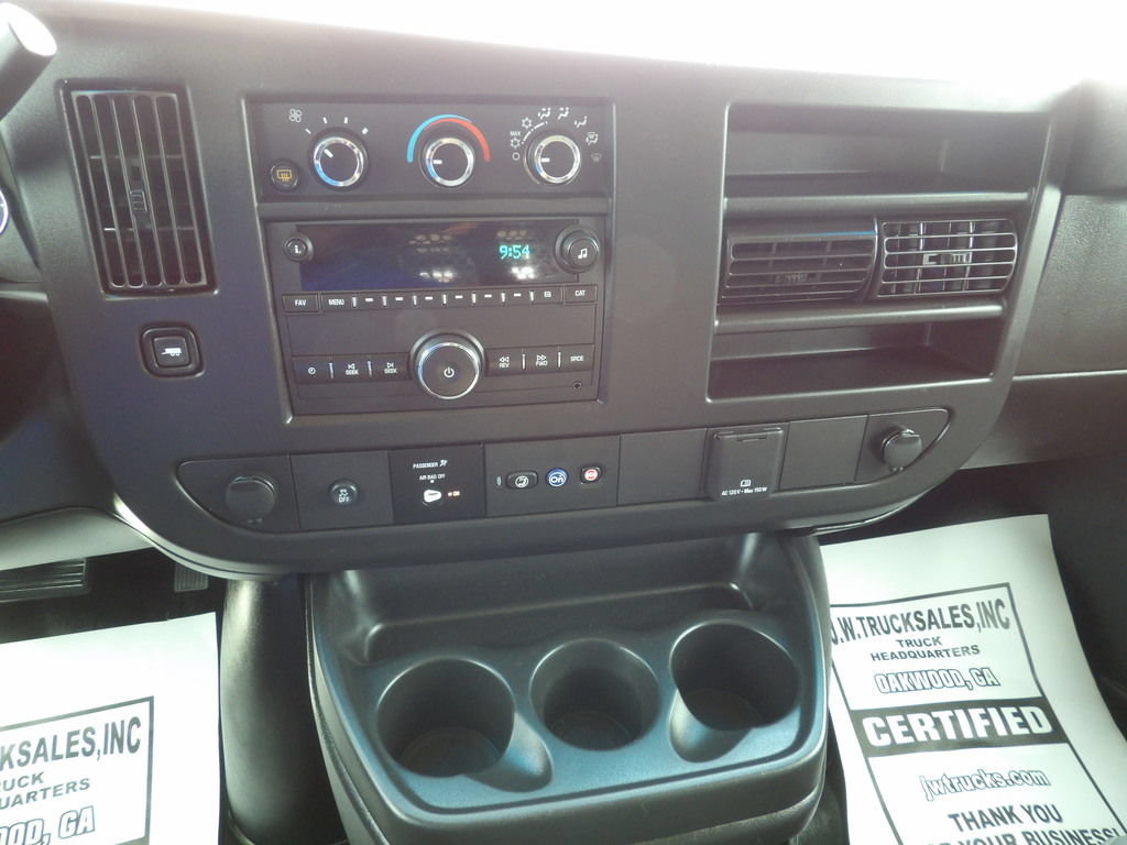 Used 2023 GMC Savana 2500 w/ Driver Convenience Package RWD image 22