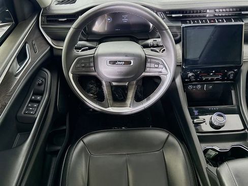 Used 2023 Jeep Grand Cherokee Limited w/ Trailer Tow Prep Group (B) image 24