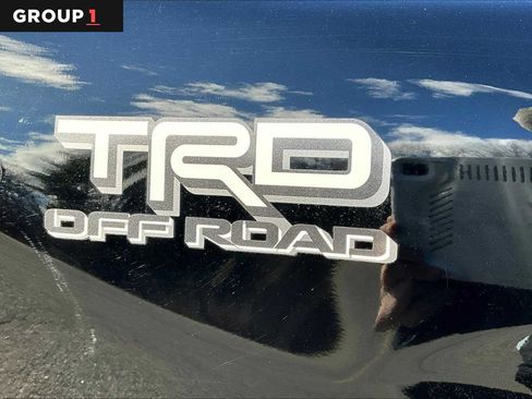 Used 2025 Toyota Tacoma TRD Off-Road image 10