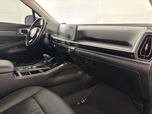 Used 2024 Kia Sorento S w/ Panoramic Sunroof Package image 30